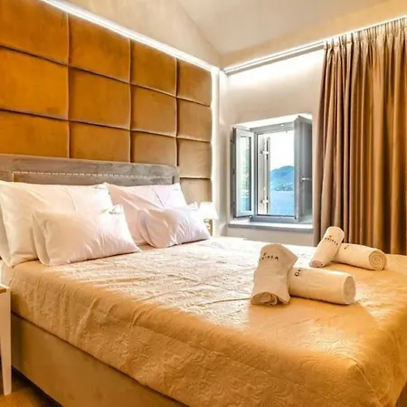 Luxury Gabriela Villa *